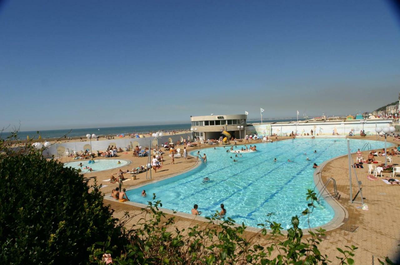 La Reine Des Plages Cls Deauville Trouville-sur-Mer Buitenkant foto